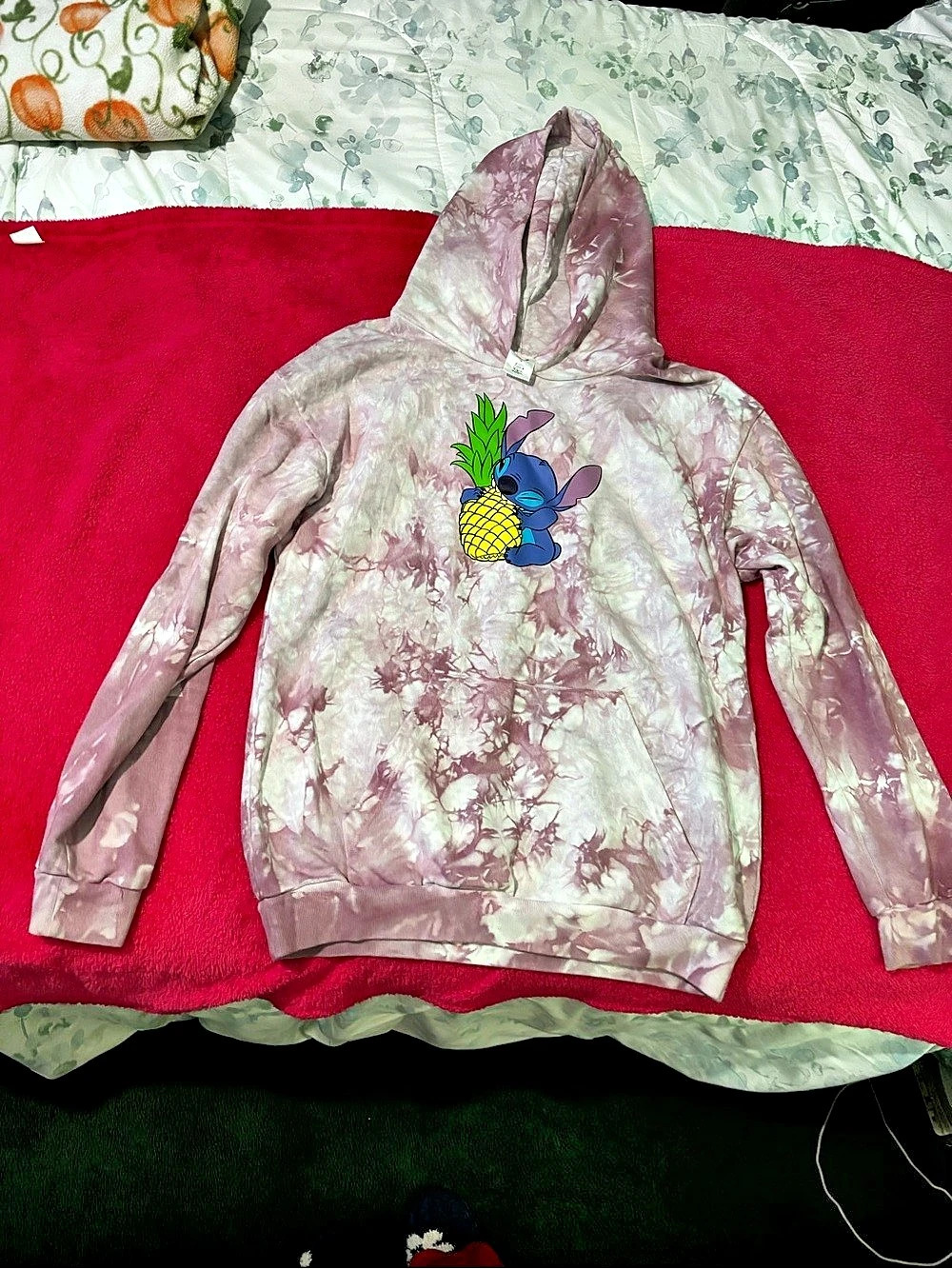 Women’s Disney Stitch Pineapple Hoodie Graphic Hoodie in Purple & White-Size Lar